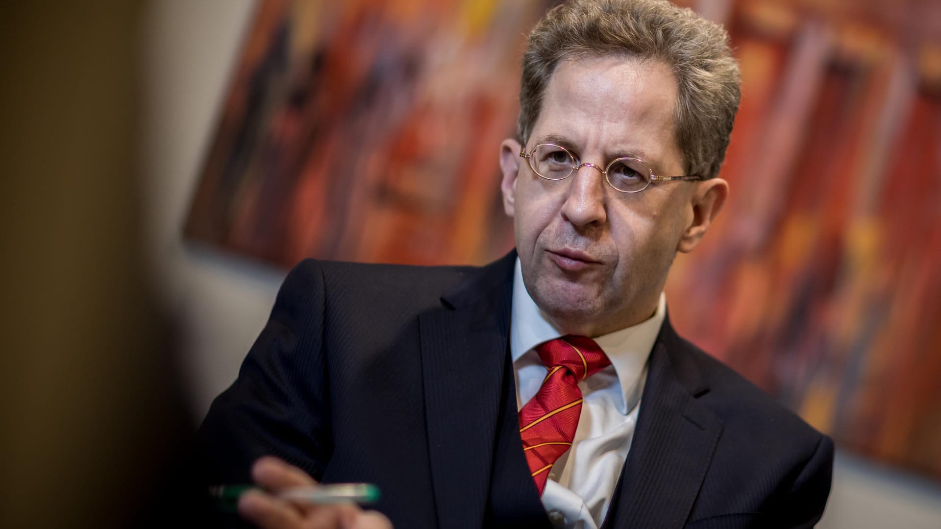 Hans-Georg Maaßen: Der Präsident des Bundesamtes für Verfassungsschutz zweifelt an den Informationen über Hetzjagden in Chemnitz.