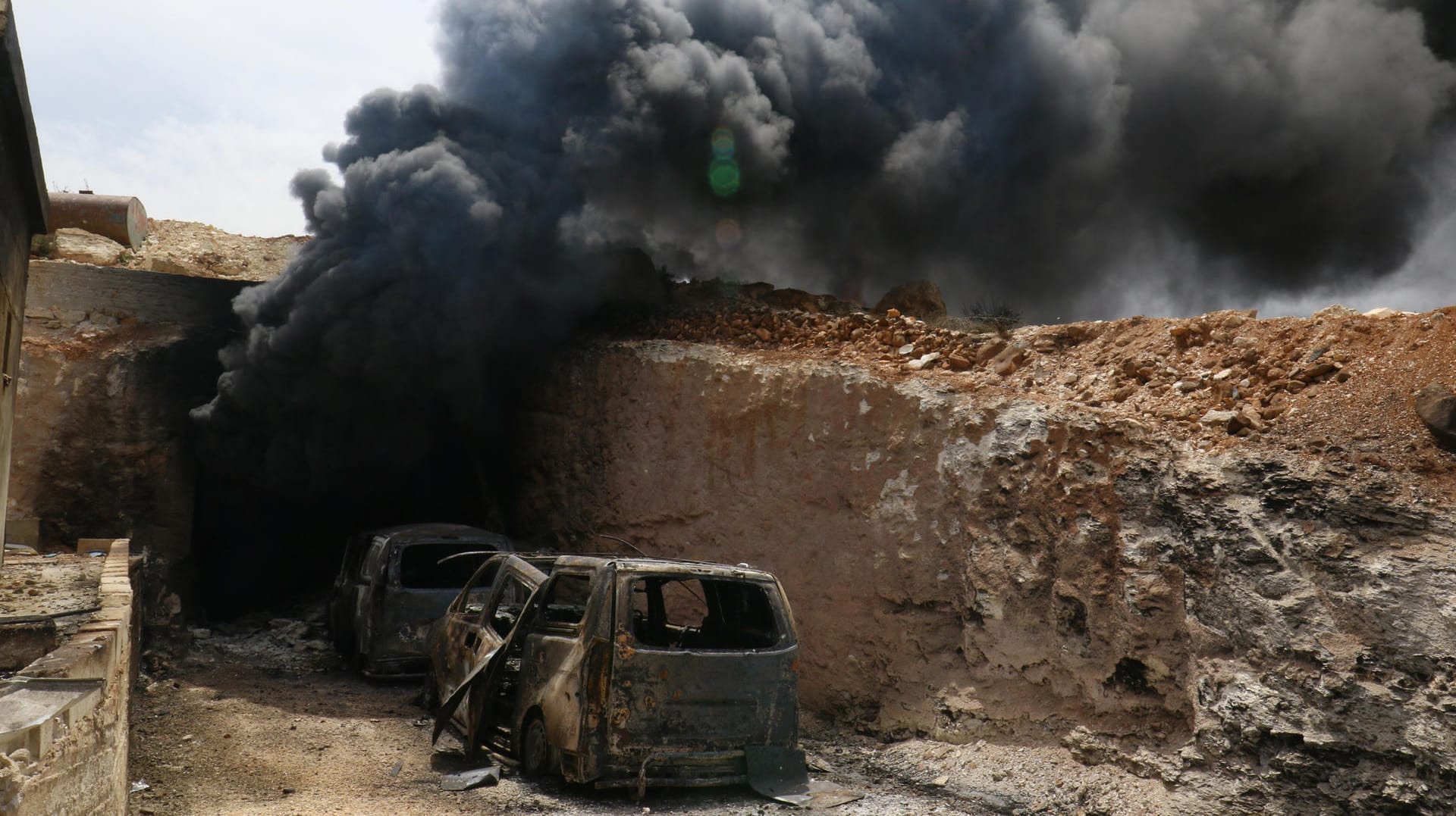 Syrische Provinz Idlib: Die Region ist die letzte Hochburg der Rebellen in Syrien, bereits 2017 wurde dieses Gebäude angegriffen.