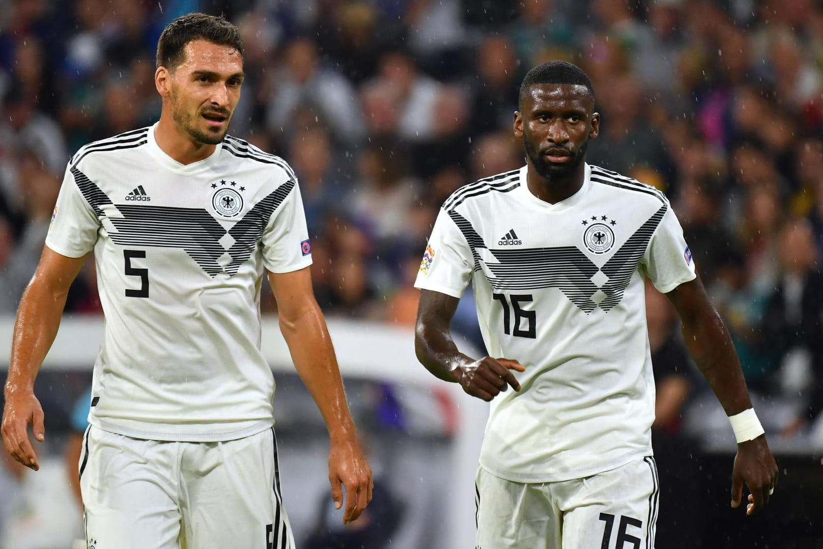 Mats Hummels und Antonio Rüdiger: zwei von insgesamt vier Innenverteidigern in der deutschen Abwehr gegen Frankreich.