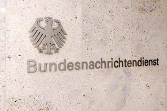 BND-Zentrale in Berlin: Ein Ausbilder des Geheimdienstes steht unter Extremismusverdacht.