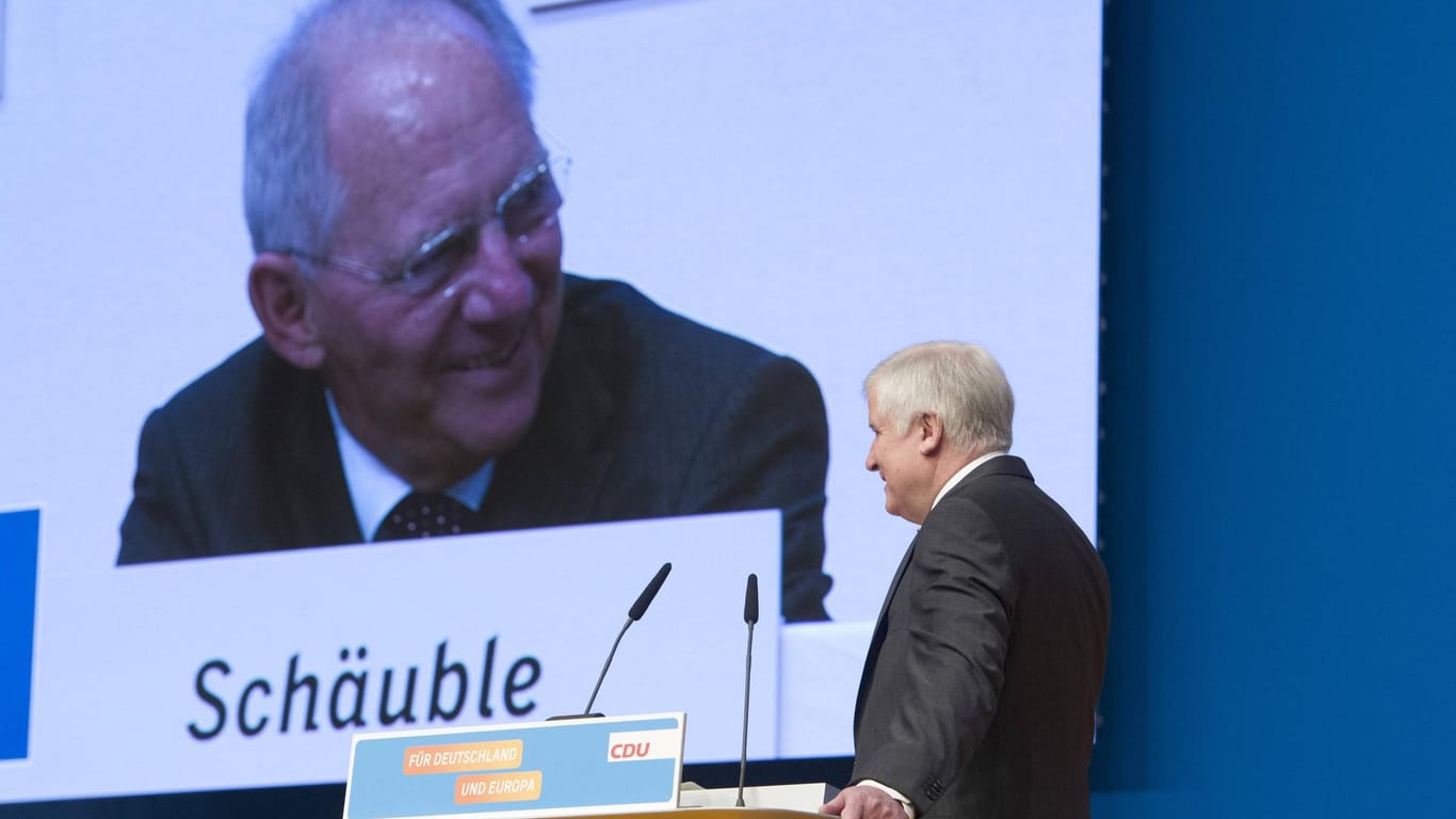 Kleiner Rüffel: Bundestagspräsident Wolfgang Schäuble (CDU) beanstandet, wie die CSU den im Ministerium gefertigten Masterplan vereinnahmte (Archivfoto).