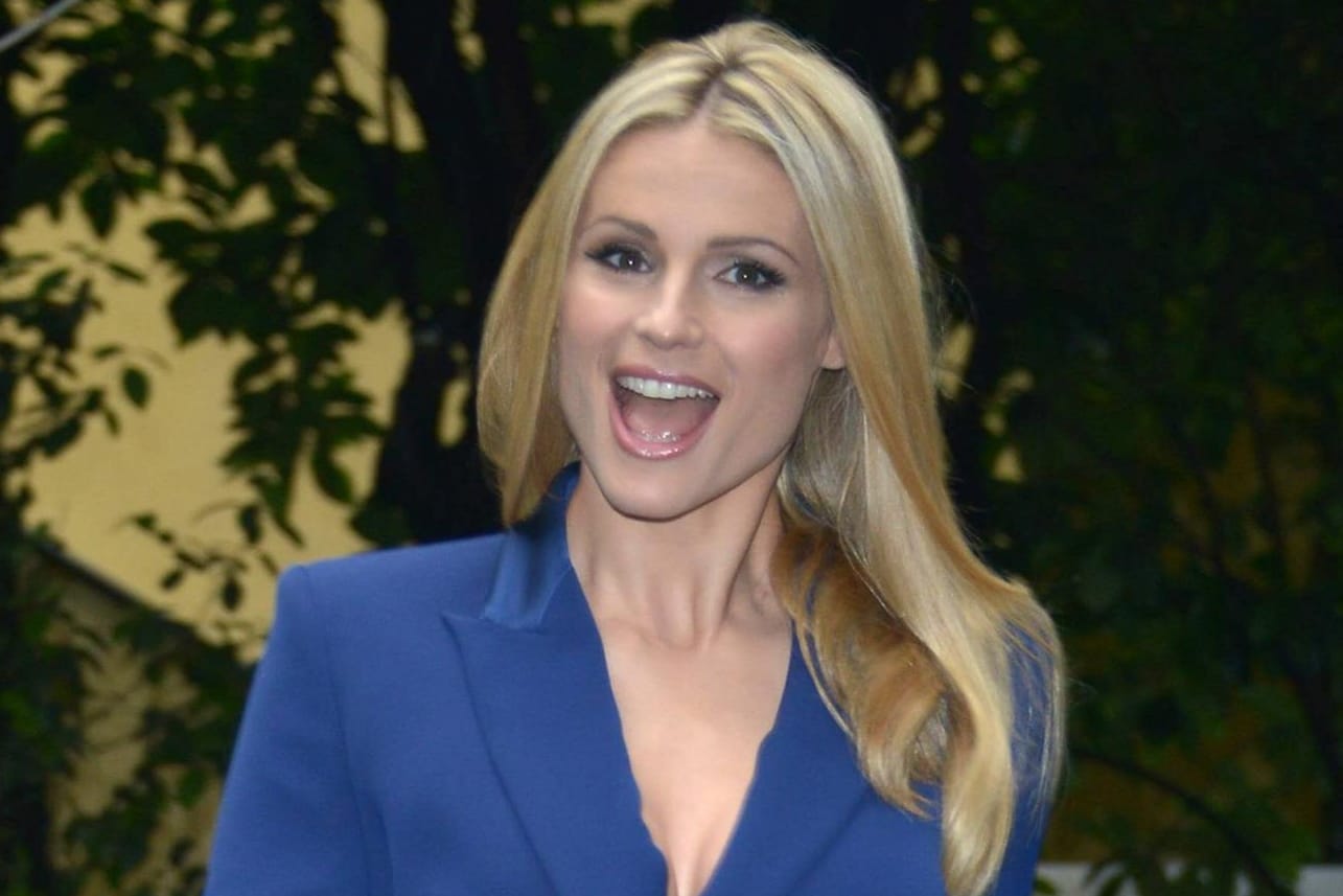 Michelle Hunziker: Die Hosen-Panne nimmt die Moderatorin mit Humor.