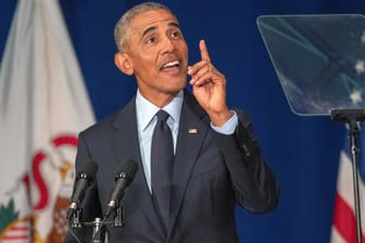 Barack Obama in Illinois: "Verrücktes Zeug aus dem Weißen Haus"