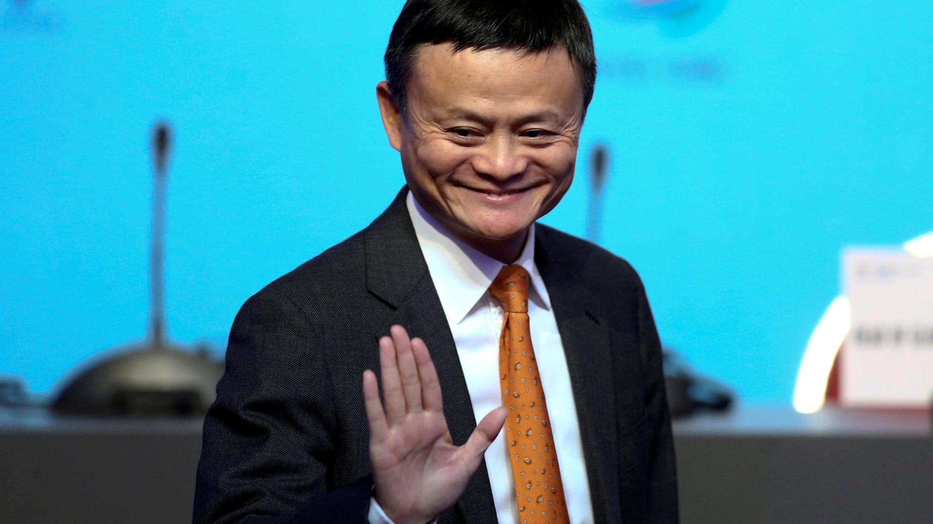 Jack Ma im Dezember 2017: Der Firmenmitgründer verlässt nun doch nicht die Konzernspitze von Alibaba Jack Ma im Dezember 2017: Der Firmenmitgründer verlässt nun doch nicht die Konzernspitze von Alibaba