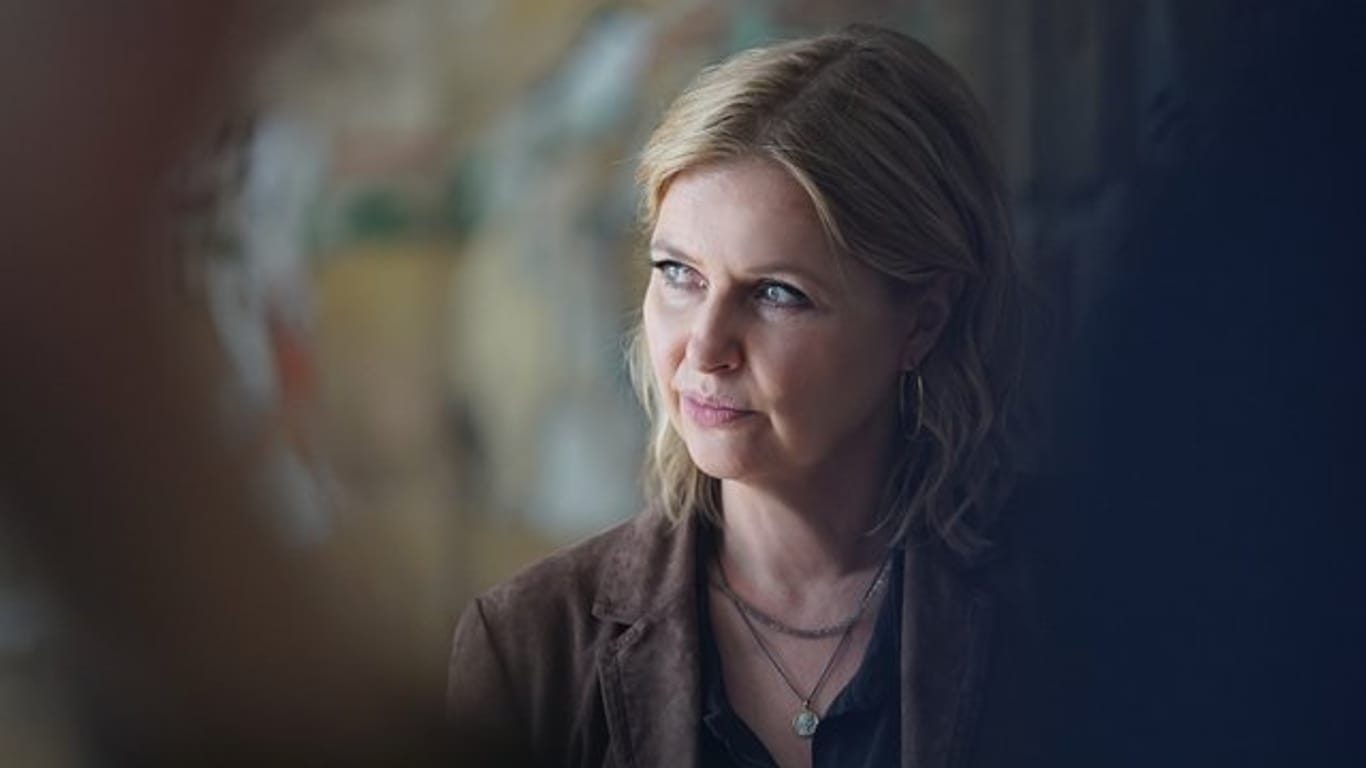 Vera Lanz (Katharina Böhm) macht sich wegen des frei herumlaufenden Mörders Sorgen um ihre Tochter Zoe.