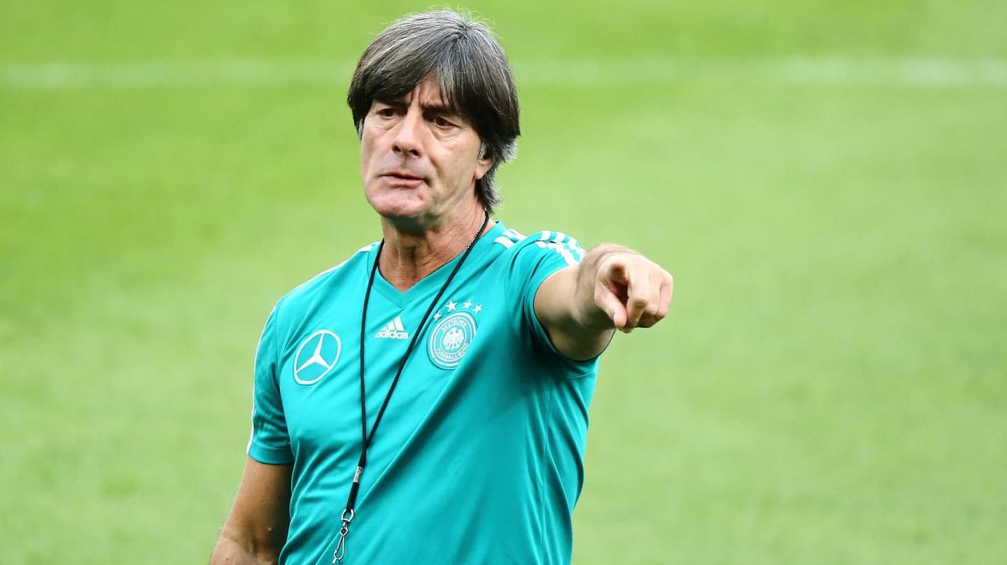 Bundestrainer Jogi Löw: Nach seiner lange dauernden WM-Analyse baut er das Nationalteam nun mit einem klaren Plan um.