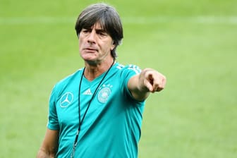 Bundestrainer Jogi Löw: Nach seiner lange dauernden WM-Analyse baut er das Nationalteam nun mit einem klaren Plan um.