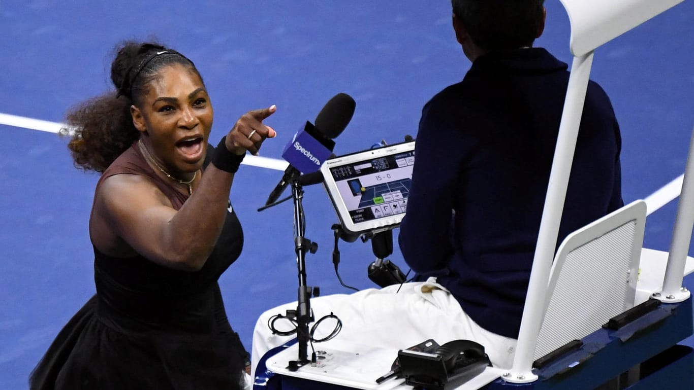 Ein ums andere Mal wütete Serena Williams gegen Schiedsrichter Carlos Ramos, warf ihm sogar Sexismus vor.