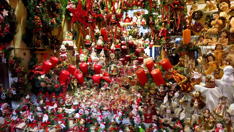 Weihnachtsdekoration: Rund 240 Millionen Euro wurden 2016 in Deutschland für weihnachtliche Dekoartikel und elektrische schnurgebundene Lichterketten ausgegeben.