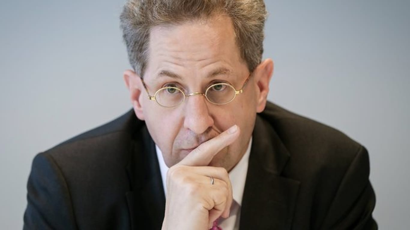 Der Präsident des Bundesamtes für Verfassungsschutz, Hans-Georg Maaßen, im Gespräch mit Journalisten.