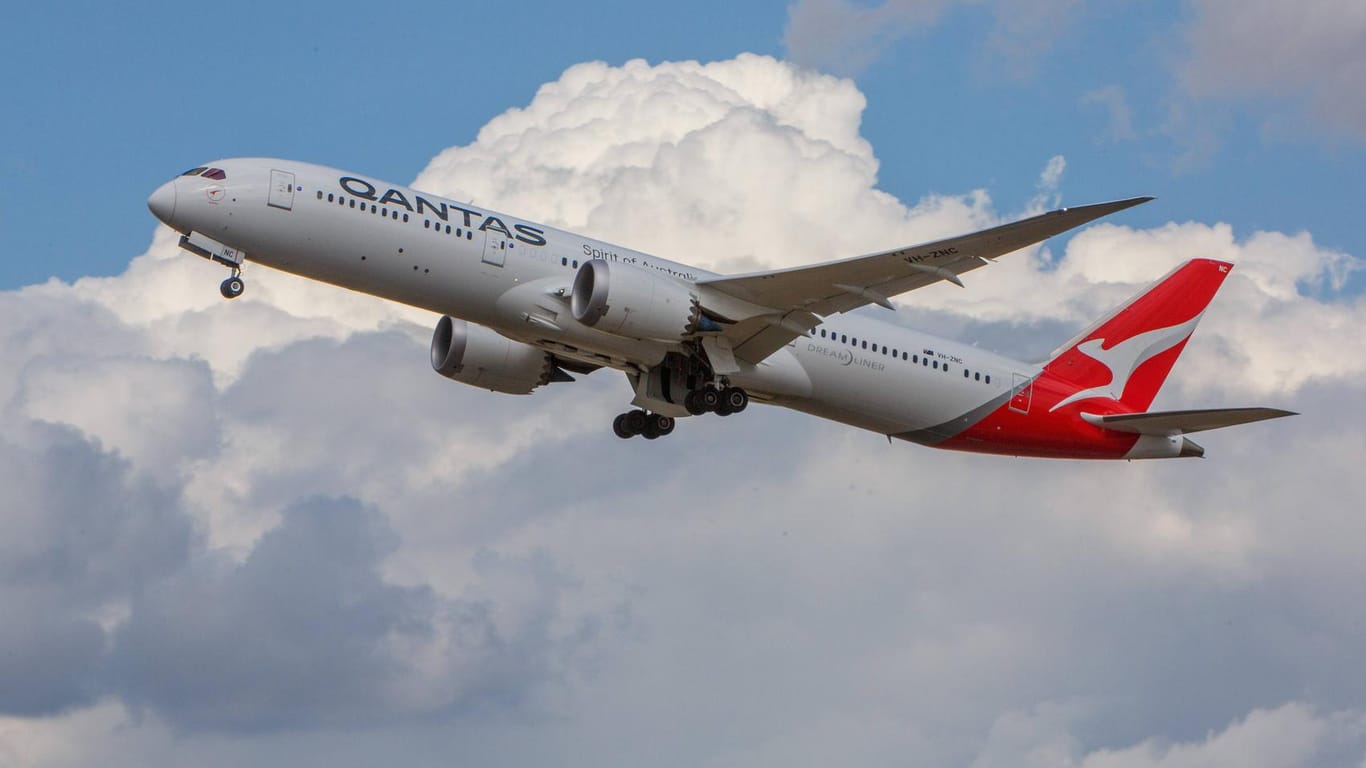 Ein Dreamliner von Qantas: Ein Langstreckenflug musste nach zwei Stunden abgebrochen werden. (Archivbild)