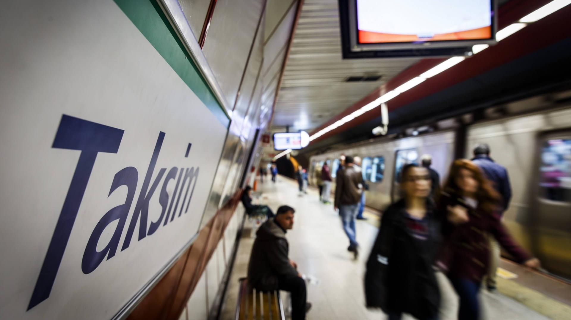 Metro-Station in Istanbul: Das türkische Bahnnetz wird für 35 Milliarden Euro modernisiert. Metro-Station in Istanbul: Das türkische Bahnnetz wird für 35 Milliarden Euro modernisiert.