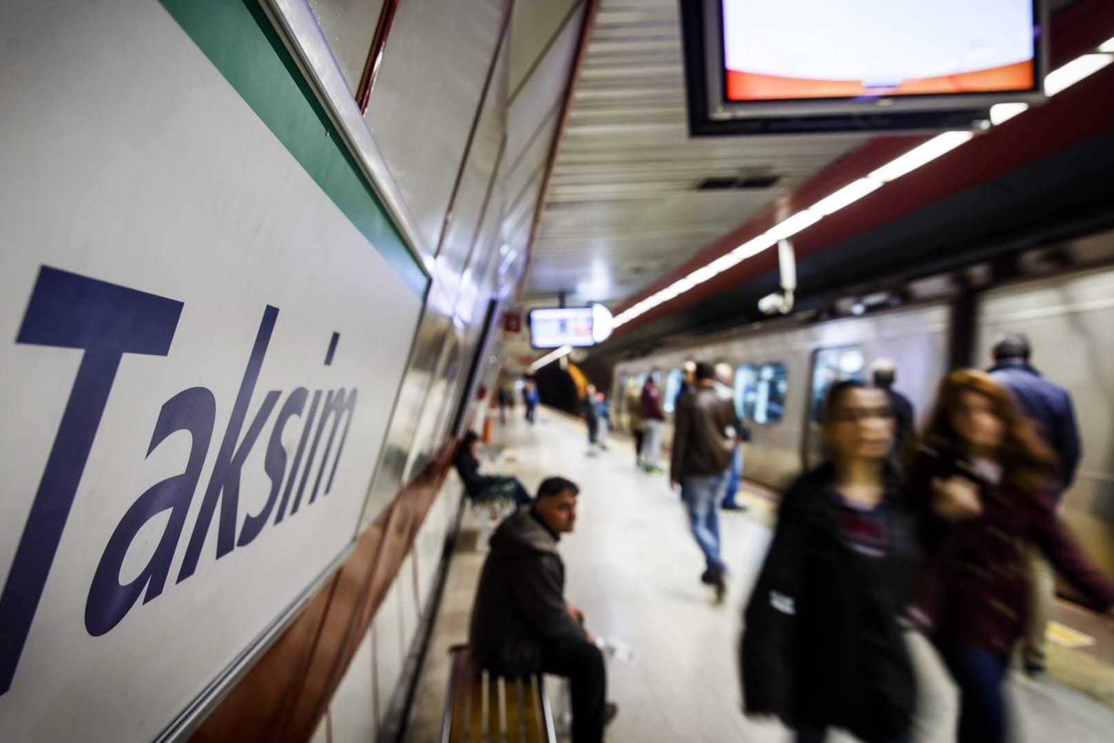 Metro-Station in Istanbul: Das türkische Bahnnetz wird für 35 Milliarden Euro modernisiert.