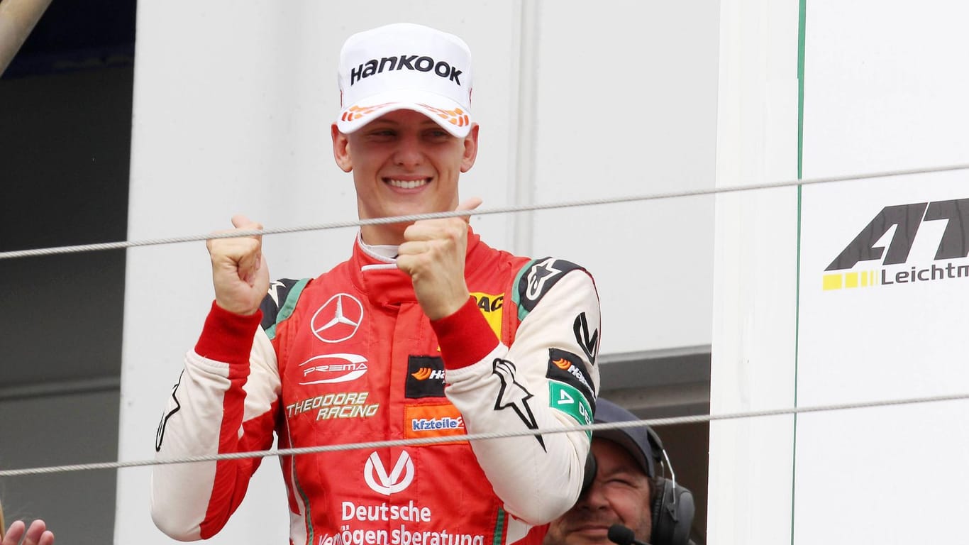 Verdienter Jubel: Mick Schumacher freut sich über seine drei Siege auf dem Nürburgring.
