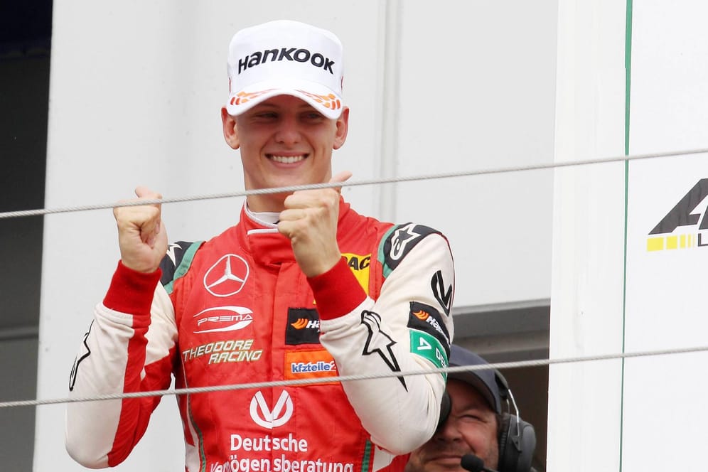 Verdienter Jubel: Mick Schumacher freut sich über seine drei Siege auf dem Nürburgring.
