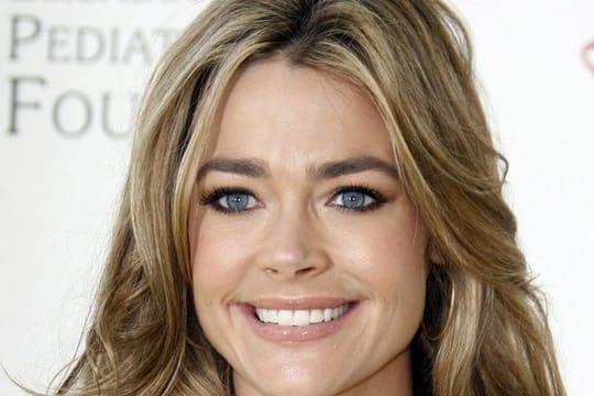 Denise Richards ist wieder verheiratet.