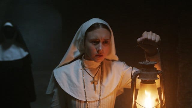 Taissa Farmiga als Schwester Irene in "The Nun".