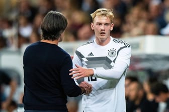 Julian Brandt: Der Leverkusener hat das Vertrauen von Bundestrainer Joachim Löw (l.) mit einem Tor gegen Peru zurückgezahlt.