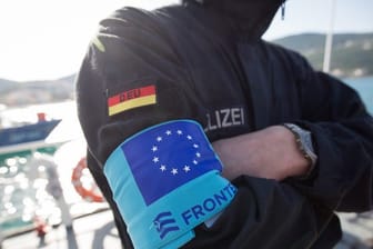 Gesetzespläne der EU-Kommission sehen vor, die Grenzschutzagentur Frontex zu vergrößern und mit neuen Befugnissen auszustatten.