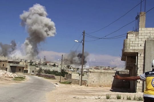 Das vom Syrischen Zivilschutz zur Verfügung gestelltes Bild vom 9.