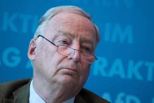 Alexander Gauland, Vorsitzender der AfD-Bundestagsfraktion, bei einer Pressekonferenz im Deutschen Bundestag.