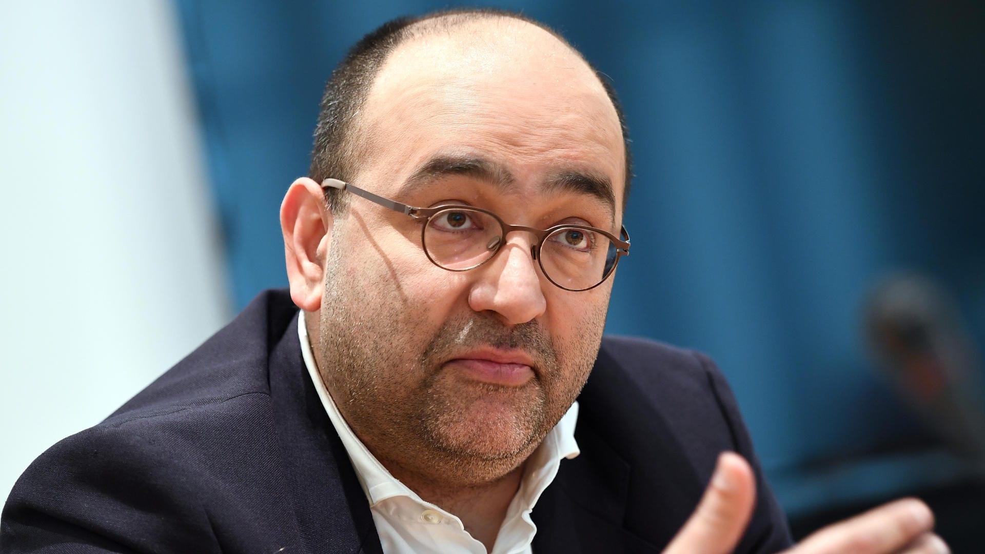 Omid Nouripour: Der Grüne Außenpolitiker sagt, ein Vergeltungsschlag würde die Flucht vieler Millionen Menschen nicht verhindern.