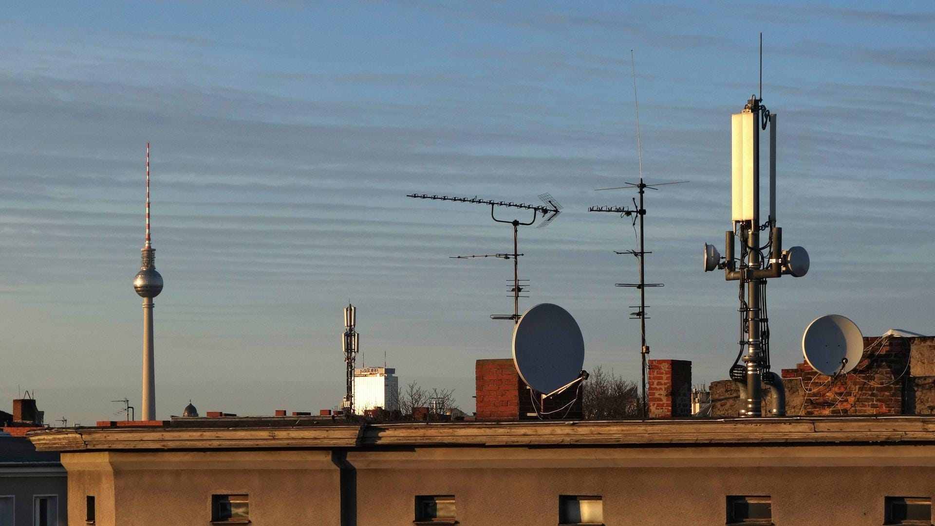 Funkmasten in Berlin: 5G soll dem Datenfunk Beine machen - auch in der Hauptstadt