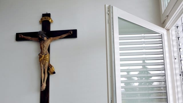 4,4 Prozent aller Kleriker der deutschen Bistümer waren mutmaßlich Missbrauchstäter. 4,4 Prozent aller Kleriker der deutschen Bistümer waren mutmaßlich Missbrauchstäter.