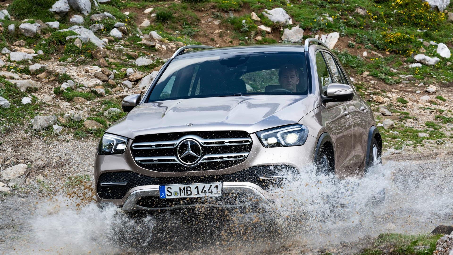 Innen und außen überarbeitet: Der neue Mercedes GLE kommt 2019.
