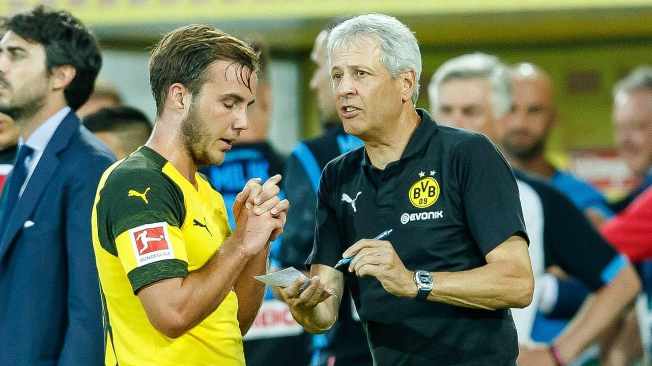 BVB-Trainer Lucien Favre (rechts) und Mario Götze.