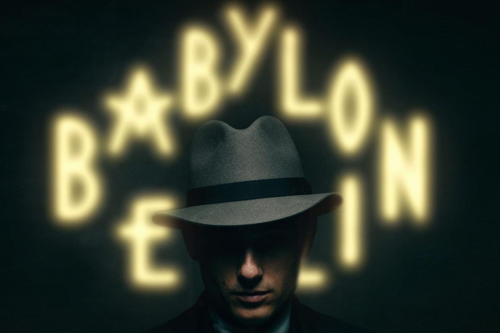 "Babylon Berlin": Ab dem 30. September wird die Serie und teuerste Produktion Deutschlands in der ARD ausgestrahlt. Als Vorlage diente der Roman "Der nasse Fisch" von Volker Kutscher.