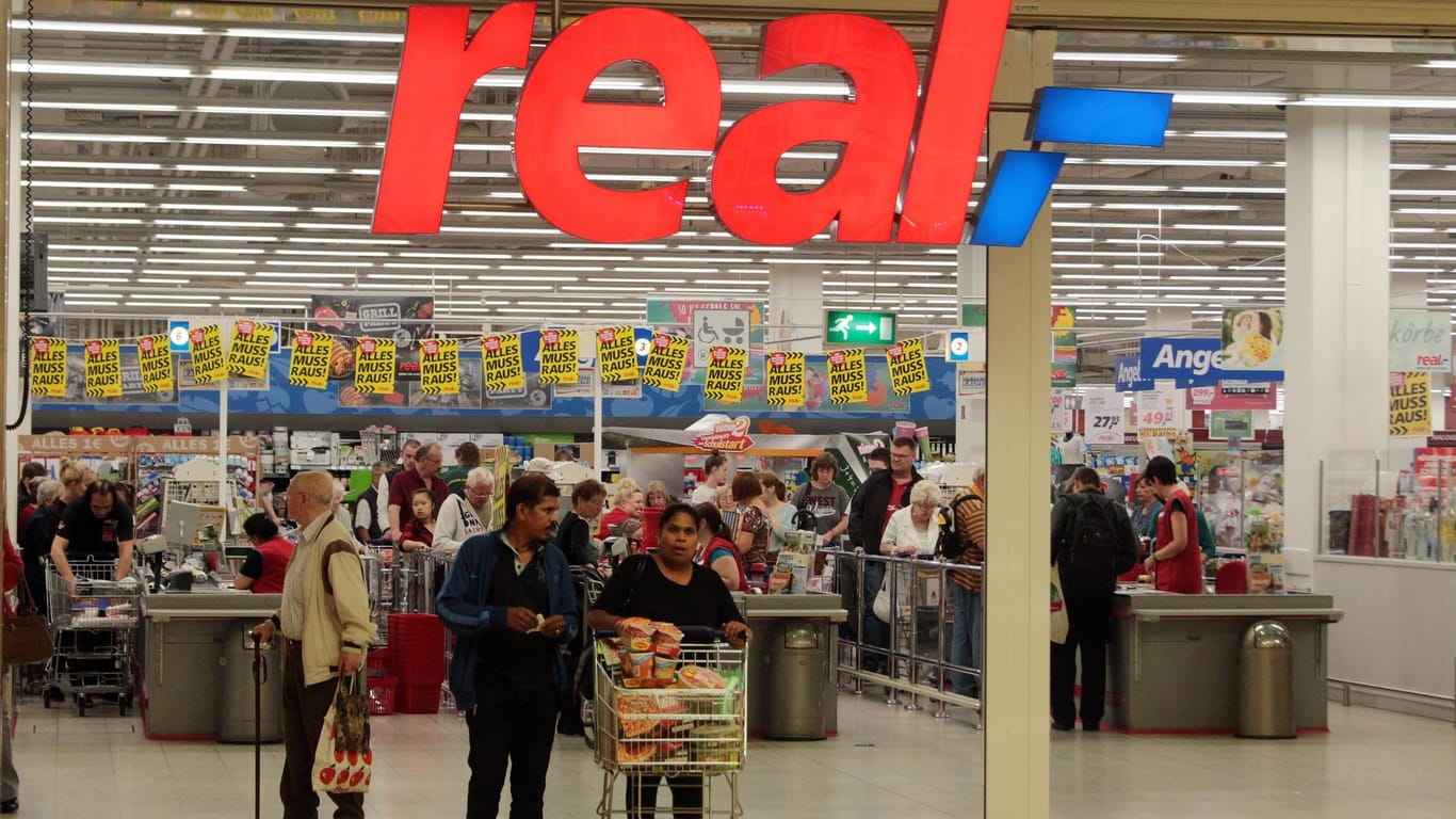Ein Real-Supermarkt in Berlin: Metro will sich von Supermarktkette Real trennen.