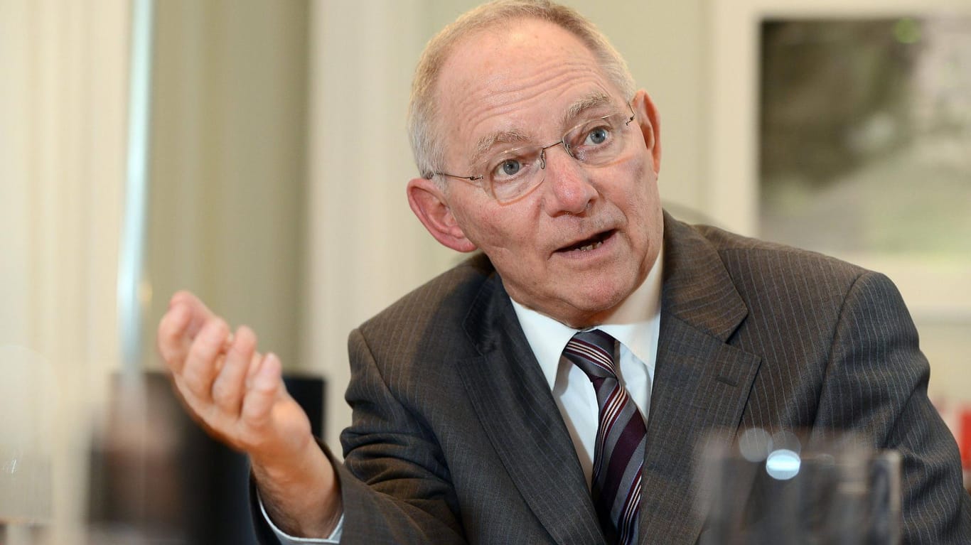 Wolfgang Schäuble: Der Bundestagspräsident fordert einen neuen Kurs in der Flüchtlingspolitik.