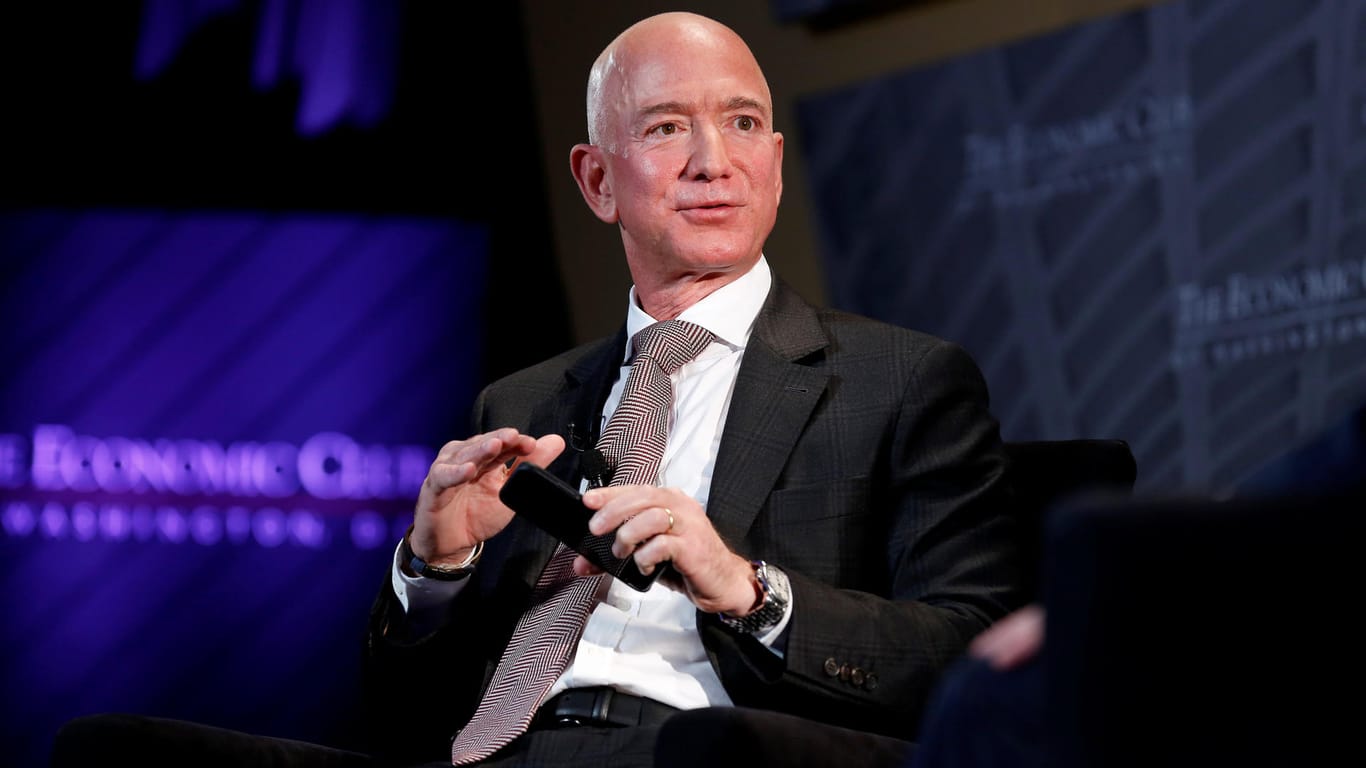 Jeff Bezos: Der Amazon-Gründer will zwei Milliarden US-Dollar an Obdachlose spenden.