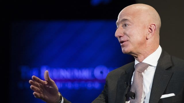 Jeff Bezos will sich um Kindergärten und Obdachlose kümmern. Jeff Bezos will sich um Kindergärten und Obdachlose kümmern.