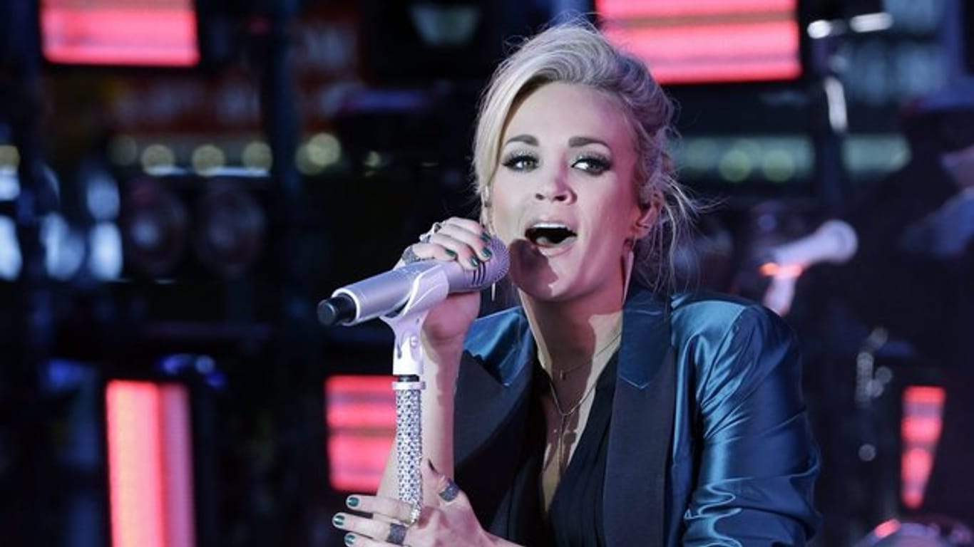 Carrie Underwood versteht den Titelsong "Cry Pretty" ihres neuen Albums als Statement für Frauen-Power in der Country-Musik.