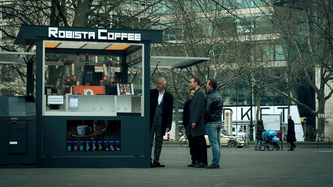 Autonom: Im ultramodernen „Robista“ Coffeeshop am Kurfürstendamm, der gerade zum Tatort wurde, arbeitet nur noch ein Roboter.