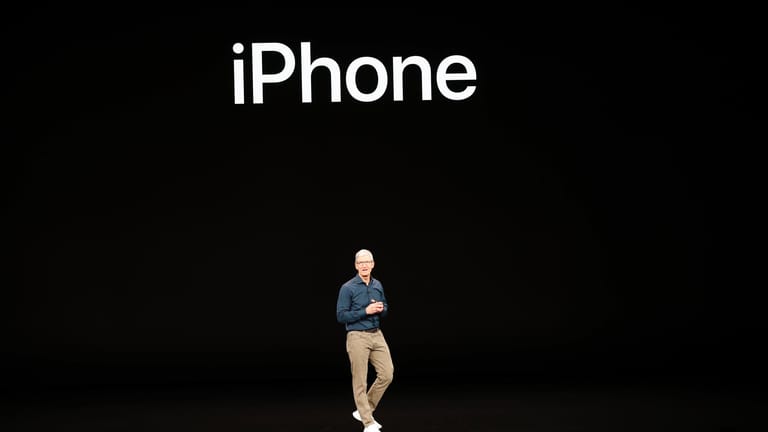 Tim Cook am 12. September auf dem Apple-Event: Der Konzern präsentierte drei neue iPhones – und nahm vier aus seinem Sortiment.