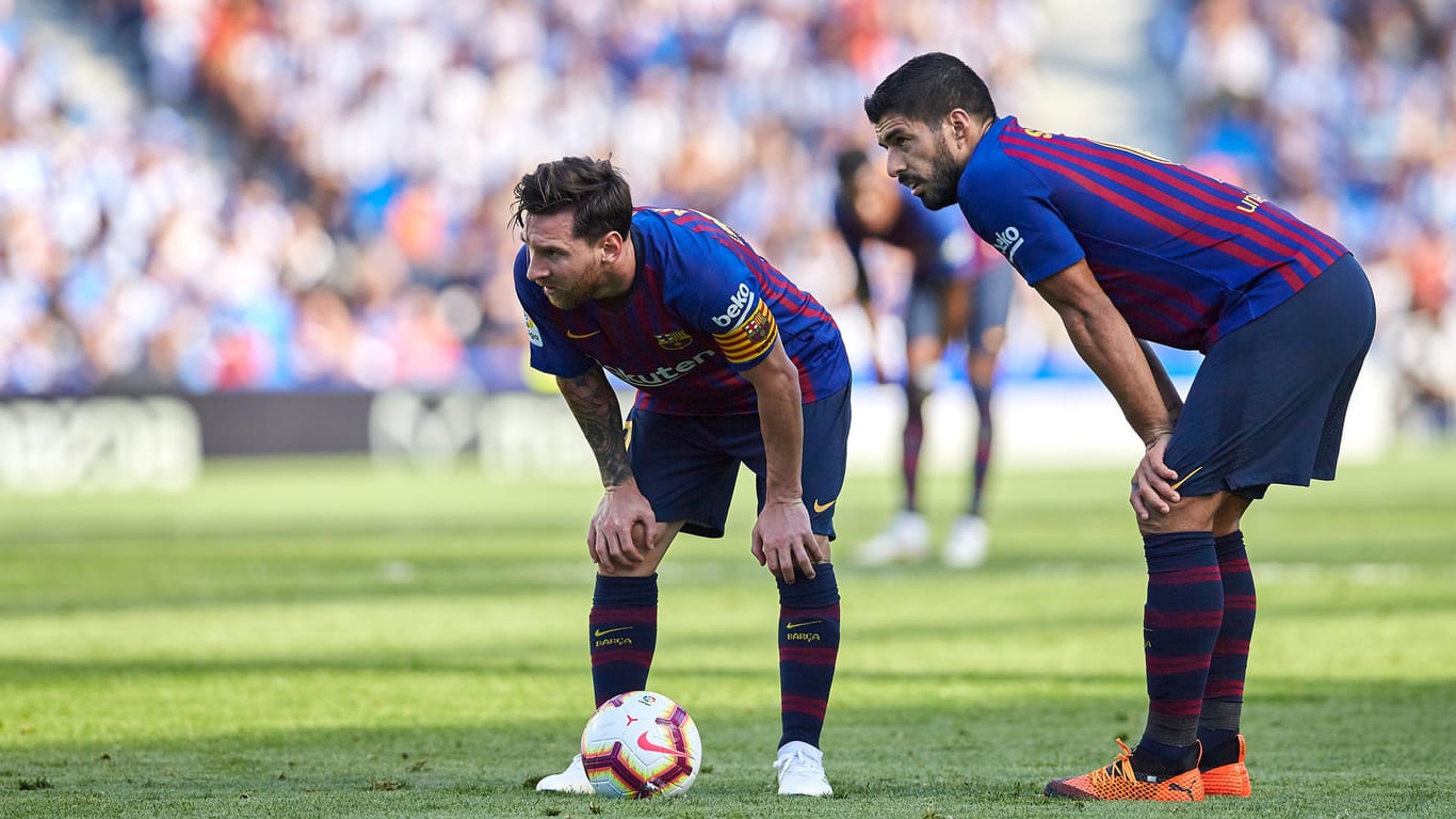 Lionel Messi und Luis Suarez (r.): Die Barcelona-Stars haben jetzt tzwei Punkte Vorsprung auf Erzrivale Real Madrid.