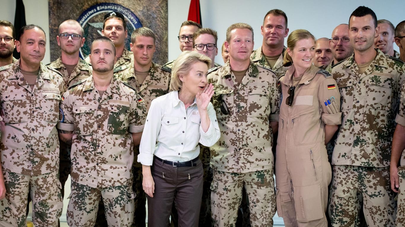 Ursula von der Leyen: Die Verteidigungsministerin besuchte in Jordanien stationierte deutsche Soldaten.
