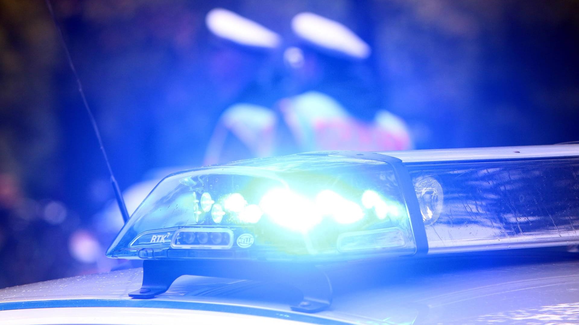 Einsatzwagen: Wegen der Bedrohung mit einer Machete musste in Ochtendung die Polizei anrücken. (Symbolbild) Einsatzwagen: Wegen der Bedrohung mit einer Machete musste in Ochtendung die Polizei anrücken. (Symbolbild)