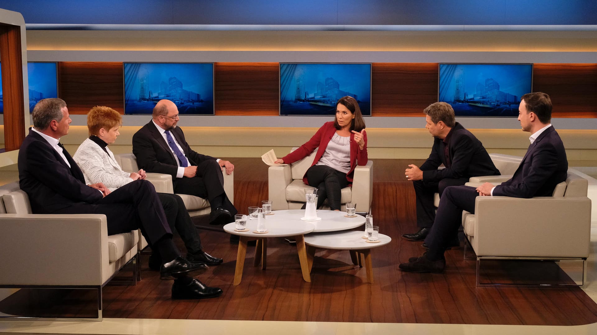 Talkrunde bei "Anne Will': Das Gespräch bei der Fernsehsendung drehte sich um das Thema "Streit um Maaßen - in welcher Verfassung ist unsere Demokratie?"