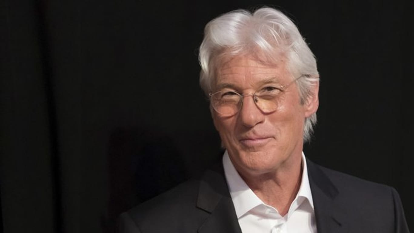 Der amerikanische Schauspieler Richard Gere wird noch einmal Vater.