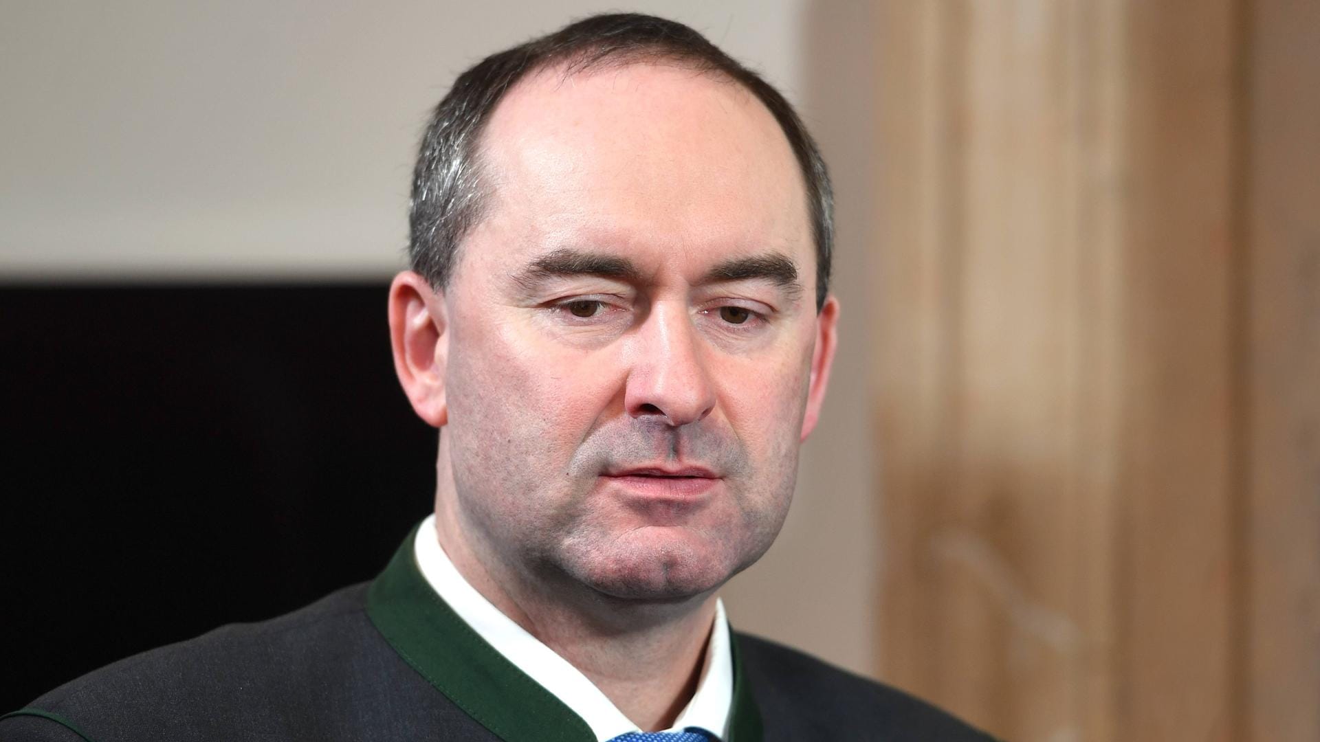 Hubert Aiwanger: Er ist in Personalunion bayerischer Landesvorsitzender, Landtagsfraktionschef, Bundesvorsitzender und Spitzenkandidat der Freien Wähler.