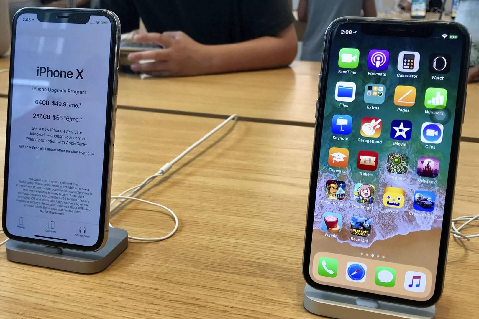 iPhone X: Raus bei Apple, bei Dritthändlern zu haben.