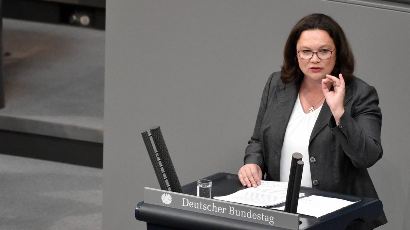 Andrea Nahles im Bundestag: Für die SPD-Chefin ist klar, dass Verfassungsschutz-Chef Maaßen gehen muss.