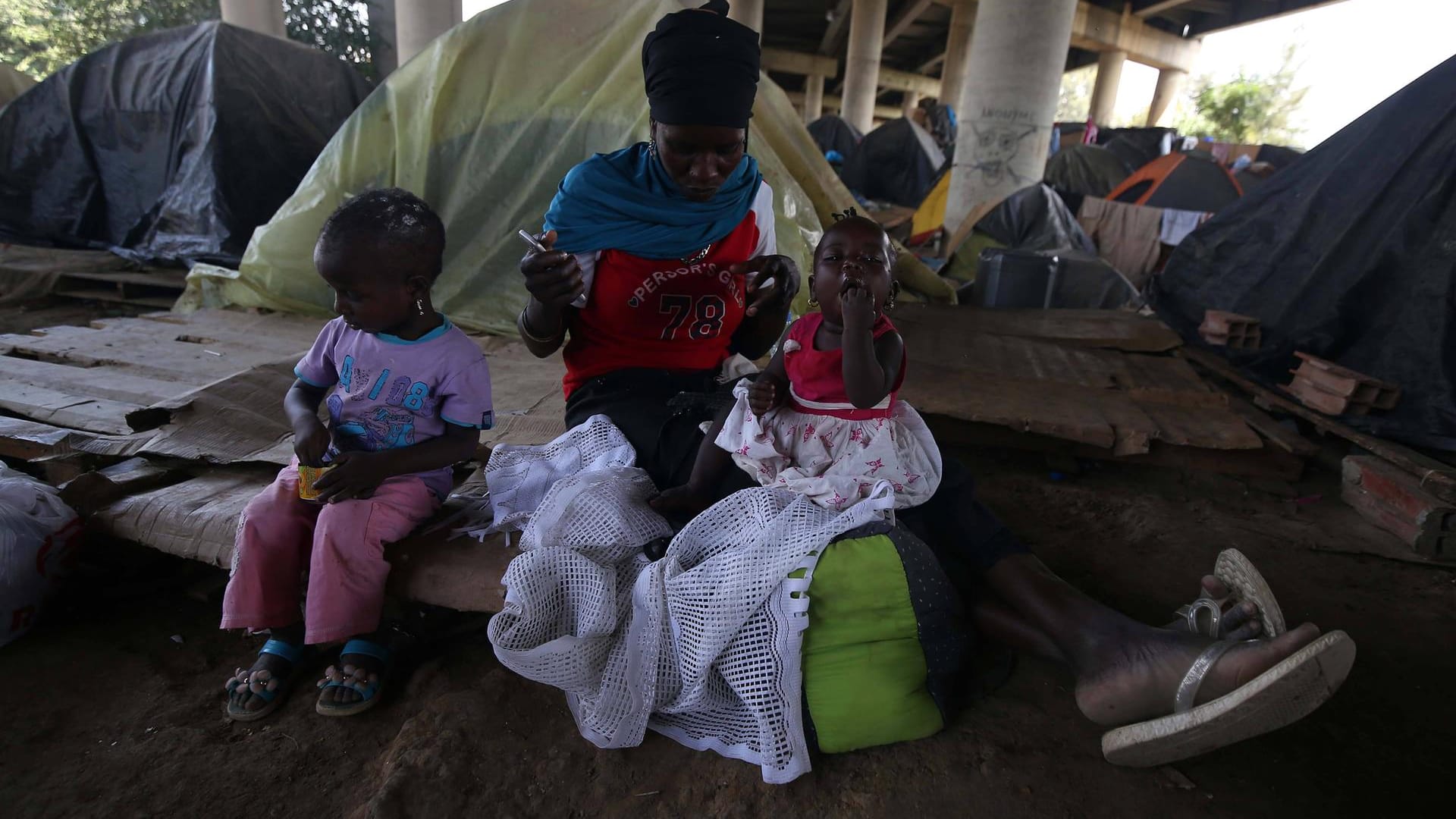 Flüchtlinge in Algier, der Hauptstadt von Algerien. Das Land gilt als wichtiges Transitland für Flüchtlinge, die mit dem Boot nach Europa wollen.