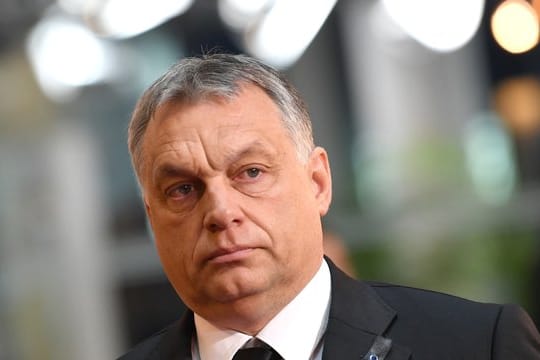 Das Europaparlament hatte Ungarn eine "systemische Bedrohung der Demokratie, der Rechtsstaatlichkeit und der Grundrechte" bescheinigt.