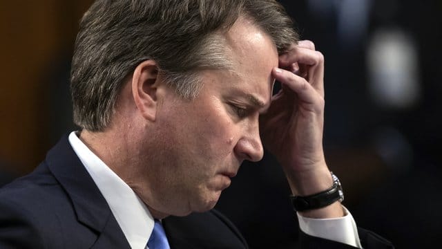 Brett Kavanaugh, Kandidat für ein Richteramt am Obersten Gerichtshof der USA, bei einer Anhörung vor dem Senat. Brett Kavanaugh, Kandidat für ein Richteramt am Obersten Gerichtshof der USA, bei einer Anhörung vor dem Senat.