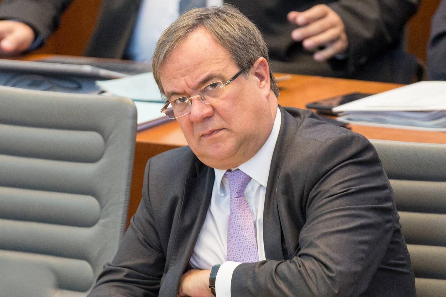 Armin Laschet im Landtag: Gespräche ja. Eröffnung einer Moschee: nein. Der NRW-Ministerpräsident wird den türkischen Präsidenten Erdogan nicht bei dessen Besuch der neugebauten Ditib-Moschee in Köln begleiten.